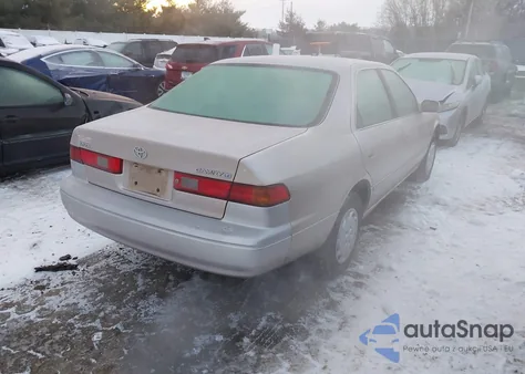 1997 Toyota Camry Le from USA, damaged, VIN 4T1BG22K5VU820987